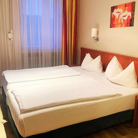 Park Ruedesheim شفيتزينجين