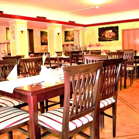 Park Ruedesheim فندق 4*