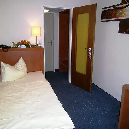 Park Ruedesheim فندق شفيتزينجين